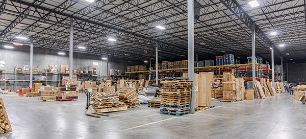 Final Mile Delivery Louisville KY – DZ Moving truck delivering furniture safely